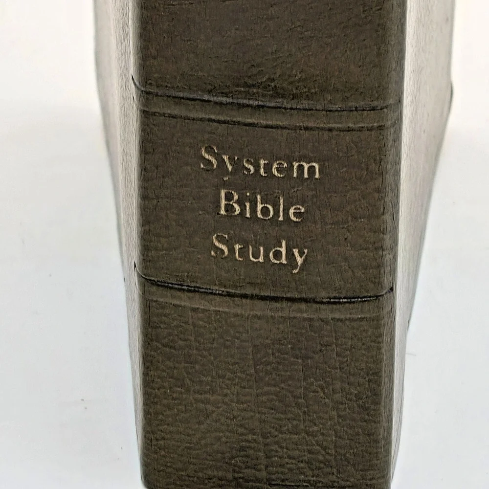 Vintage System Bible Study The Book of Life Holy Bible Leather Gilt Edge 1975